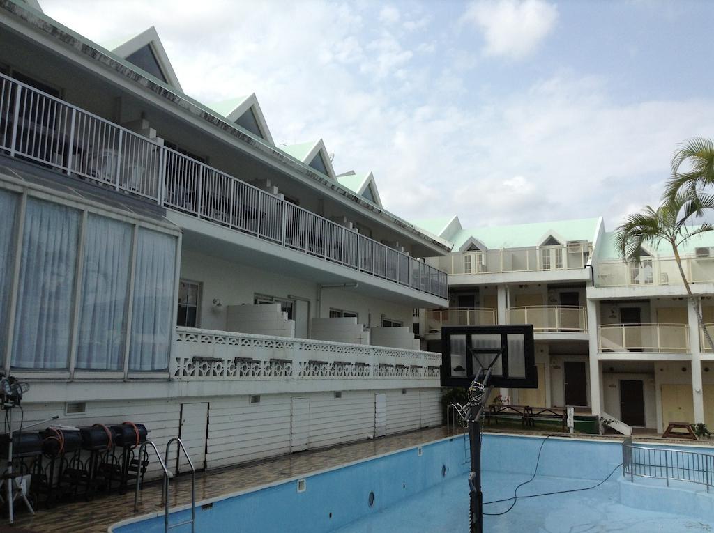Готель Key West Club Okinawa Онна Екстер'єр фото